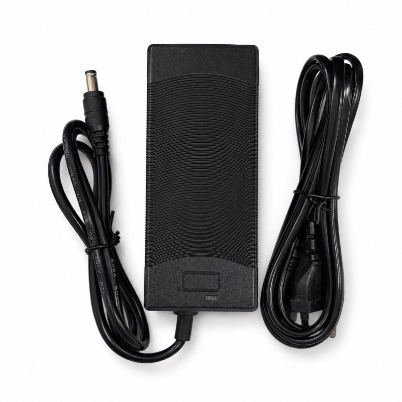 Cargador 12,6V 3A