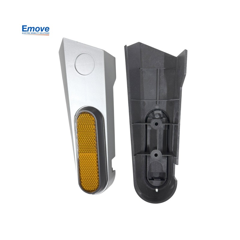 Tapa de rueda trasera c/tornillería para patinete Xiaomi MI5 Pro (izq-der)