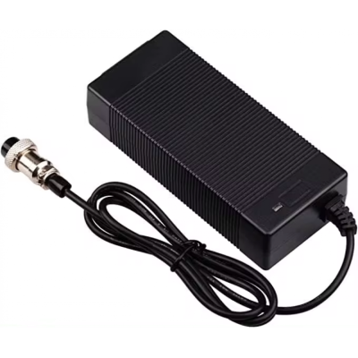 CARGADOR 54.6V CONECTOR HEMBRA