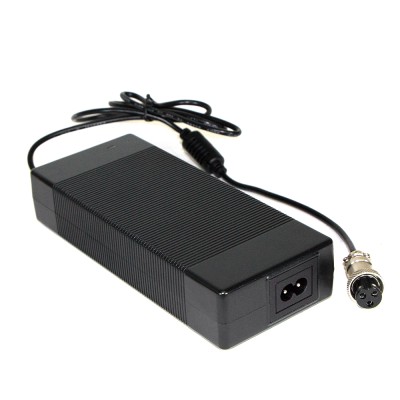 Cargador premium 67.2V 2A (conector 3 Pines GX16) [Suniik]