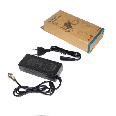 Cargador premium 67.2V 2A (conector 3 Pines GX16) [Suniik]
