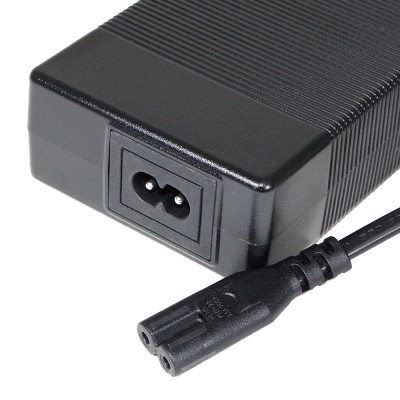 Cargador premium 67.2V 2A (conector 3 Pines GX16) [Suniik]
